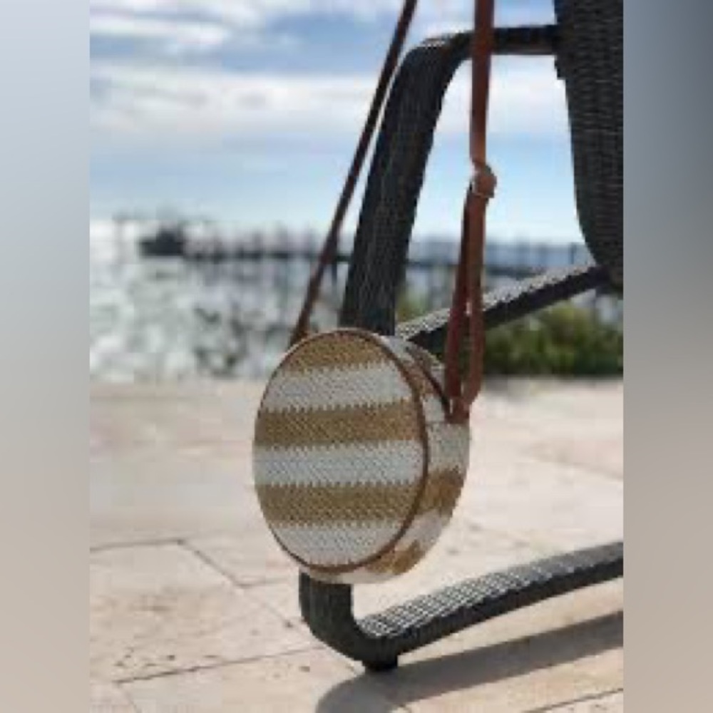 Roundabout Crossbody, Thirty-One Gifts